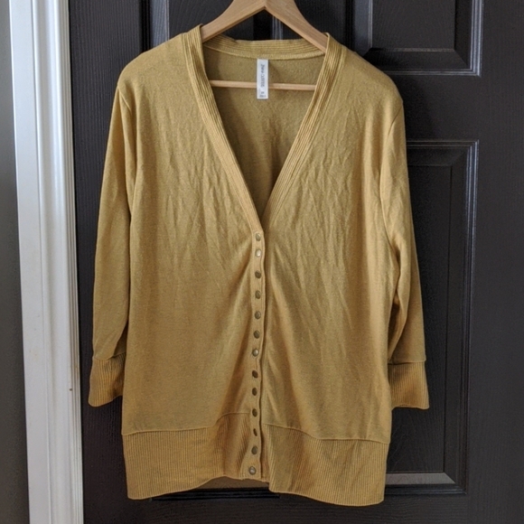 Snap Cardigan - Picture 1 of 5